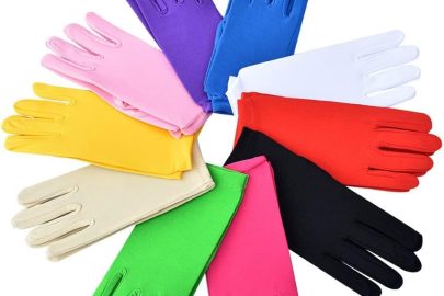 Colorful gloves make twinning easy
