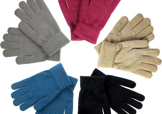 5 Pairs of Winter Gloves in Easily Twinable Colors
